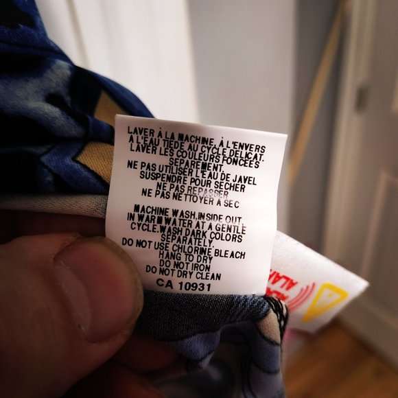 Laura Petites blouse, size XS with blue / yellow dominant colors - Picture 4 of 4